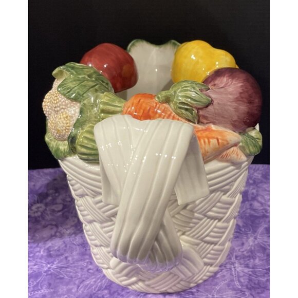 Fitz & Floyd Vegetable Garden Basket 7 Inch Pitcher 1995 Vintage 1 1/2 QT READ - Picture 4 of 8